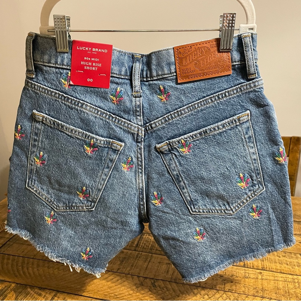 Lucky Brand 90s Midi High Rise Denim Shorts Embroidered Leaf NWT Size 24 (00)